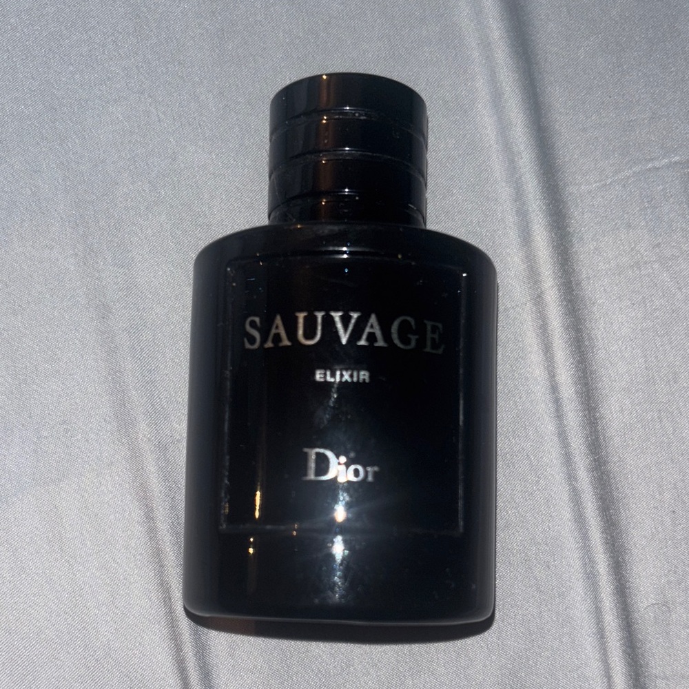 Dior Sauvage Elixir in Elegant Black